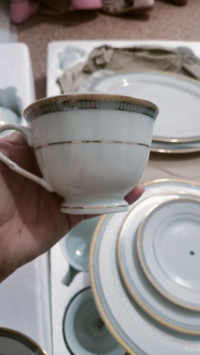 Срочно продам новый сервиз