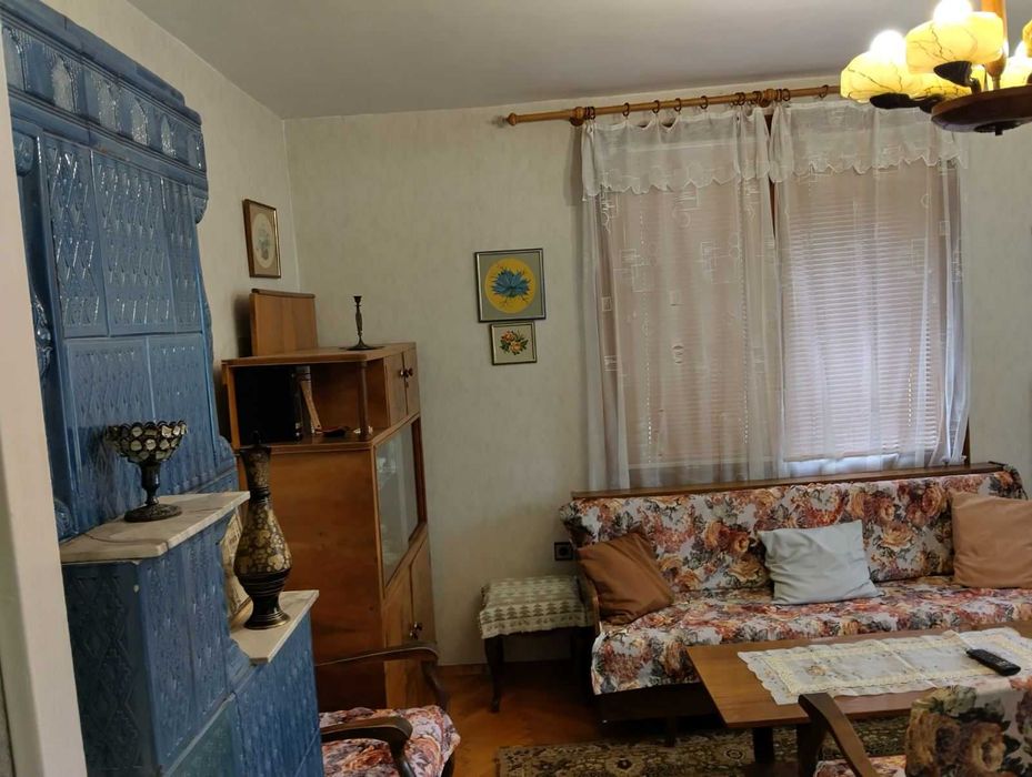 Продава се Тристаен апартамент в Силистра, Център - 125 кв.м за 355 €/кв.м - Снимка #2