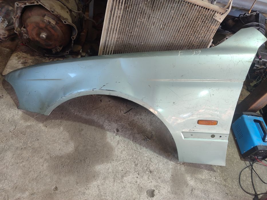 Крыло левое БМВ Е39