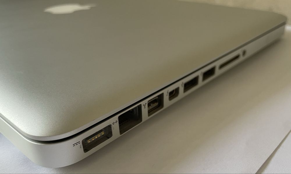 MacBook Pro 13, 2012, Silver - идеальное состояние