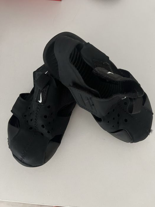 2 Perechi Sandale Nike baieti