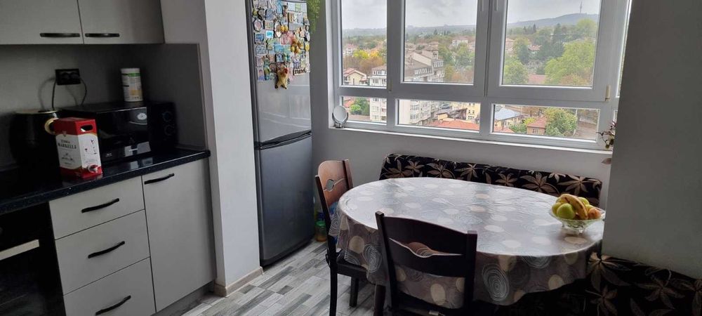 2075 - Продава се двустаен апартамент в квартал "Абритус"