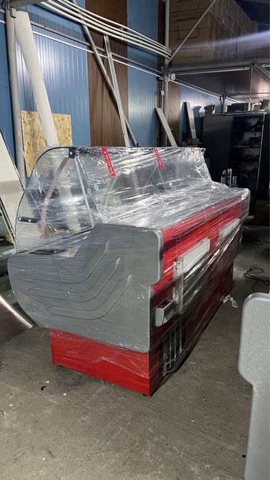 Vitrină frigorifica Pentru Mezeluri/Carne, Profesionala