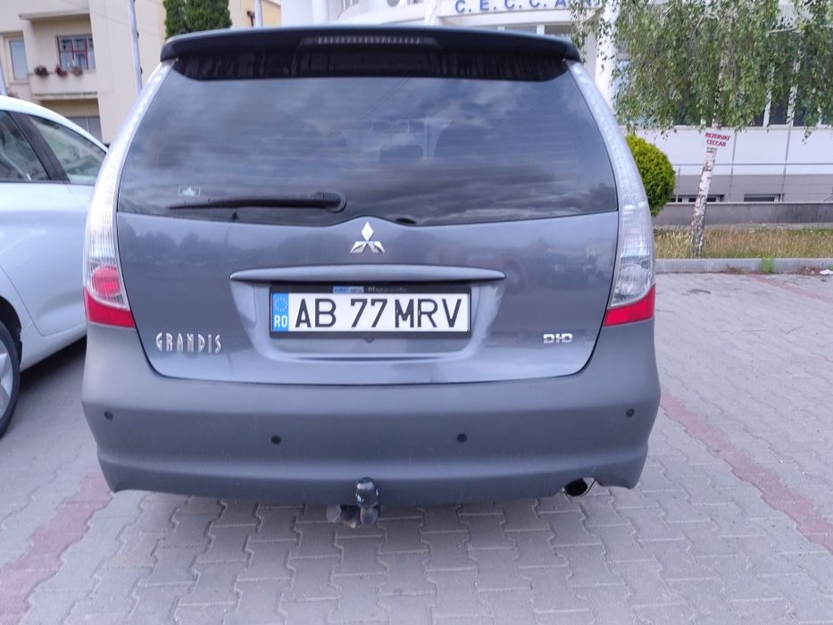 MITSUBISHI Grandis 2006 — imagine 3