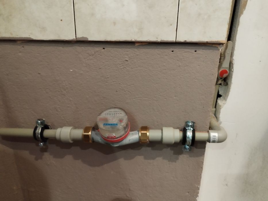 Дава се под наем Гараж / Паркомясто в Плевен, Широк център - 15 кв.м за 61.2 € - Снимка #6