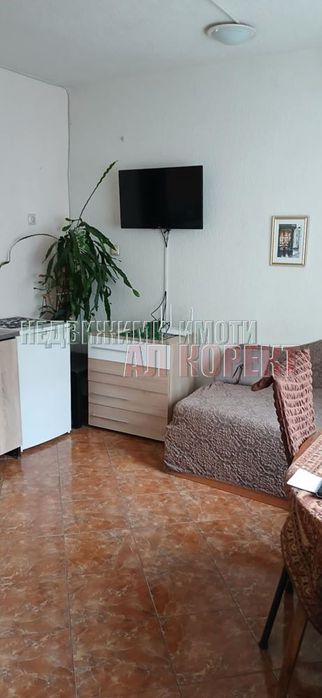 Дава се под наем Двустаен апартамент в Варна, Център - 55 кв.м за 484.5 € - Снимка #3