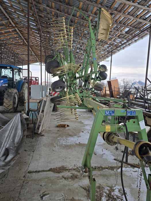 Presă baloți, cositoare , greblă krone, remorcă gunoi grajd