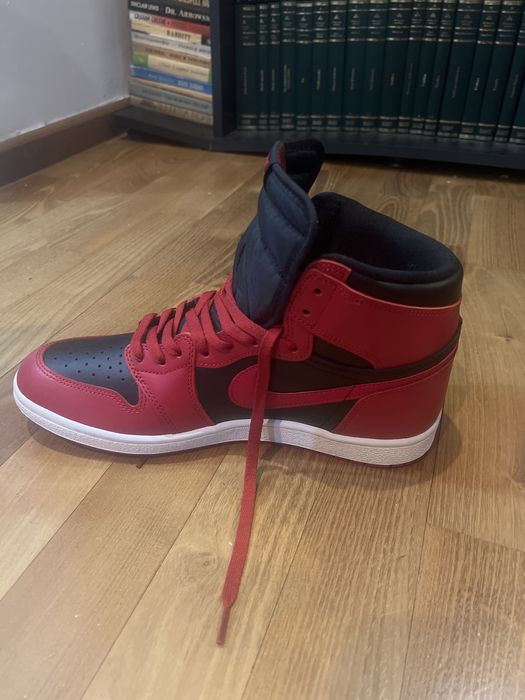Air Jordan 1 Retro High OG '85 "Varsity Red"
