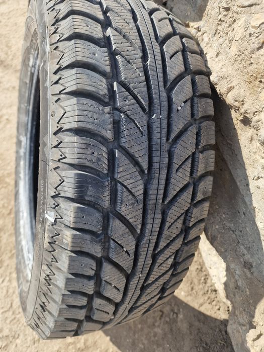 Гуми   235 60 18