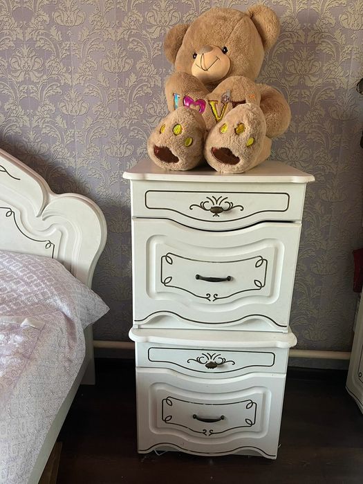 Спальный гарнитур