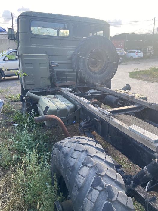 Продам ГАЗ 66 по запчестям