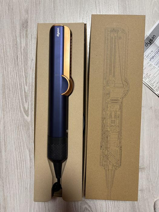 Dyson Airstrait Преса за коса