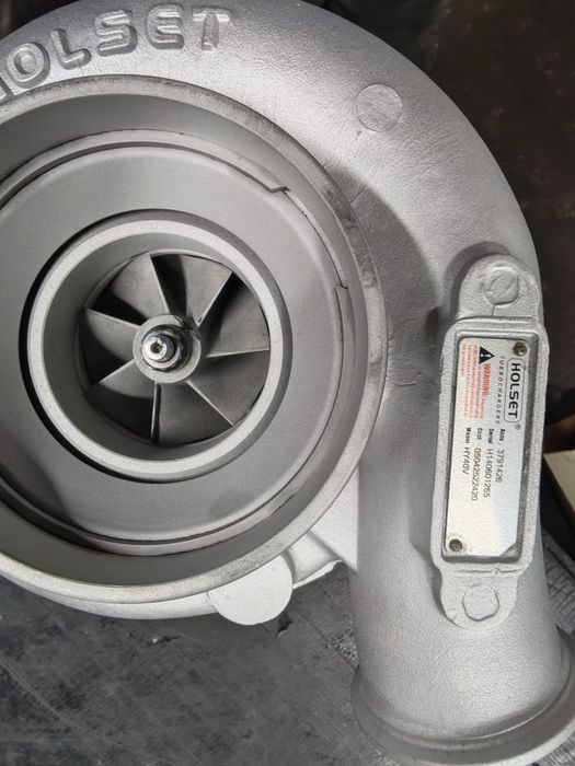 Турбина новая HY40V (Курсор 8) Ивеко