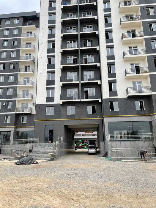 Продам 2х ком квартиру в Новостройке (готовый для ремонта)
