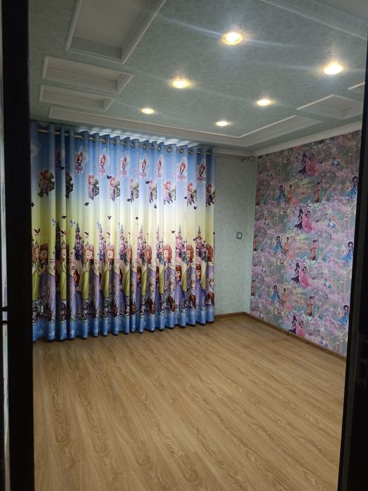 4 xonali uy sotiladi