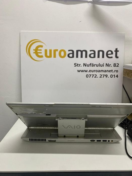 Ultrabook Sony VAIO SVP1121M2EB.EE9 cu procesor Intel(R) Core(TM) -N2-