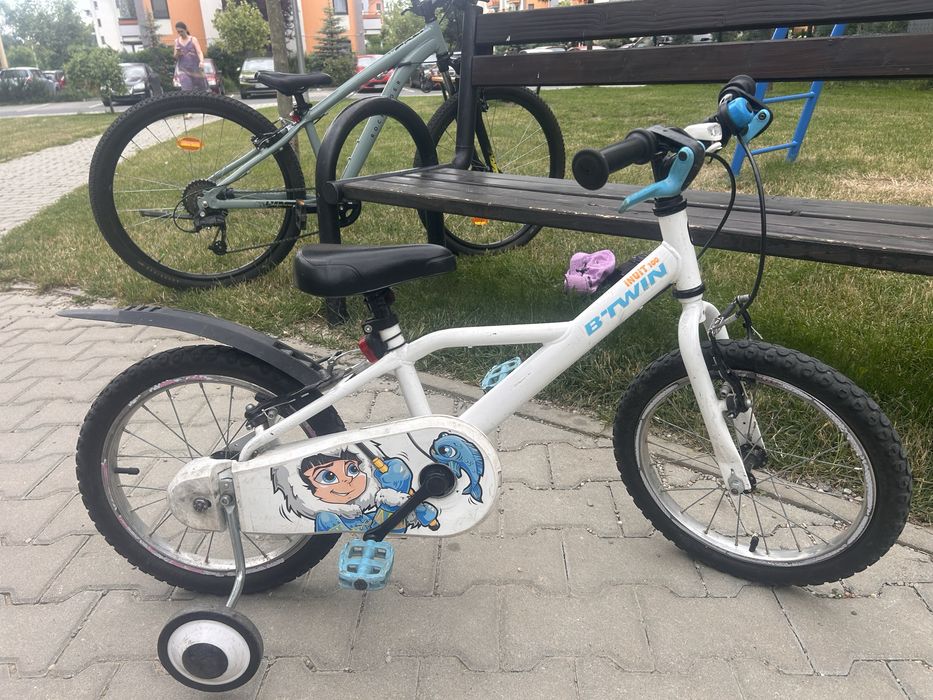 Vand bicicleta utilizata 3-5 ani in stare foarte buna !
