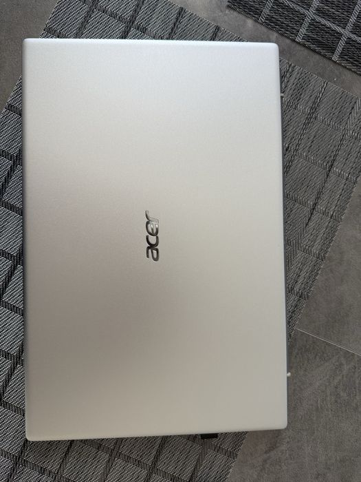 Продам нетбук acer