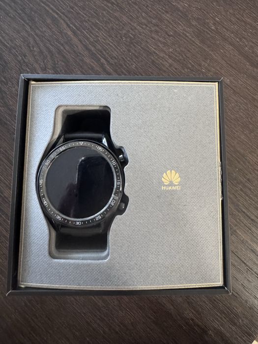Смарт часовник Huawei Watch GT