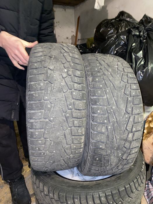 Зимняя шипованнпя резина