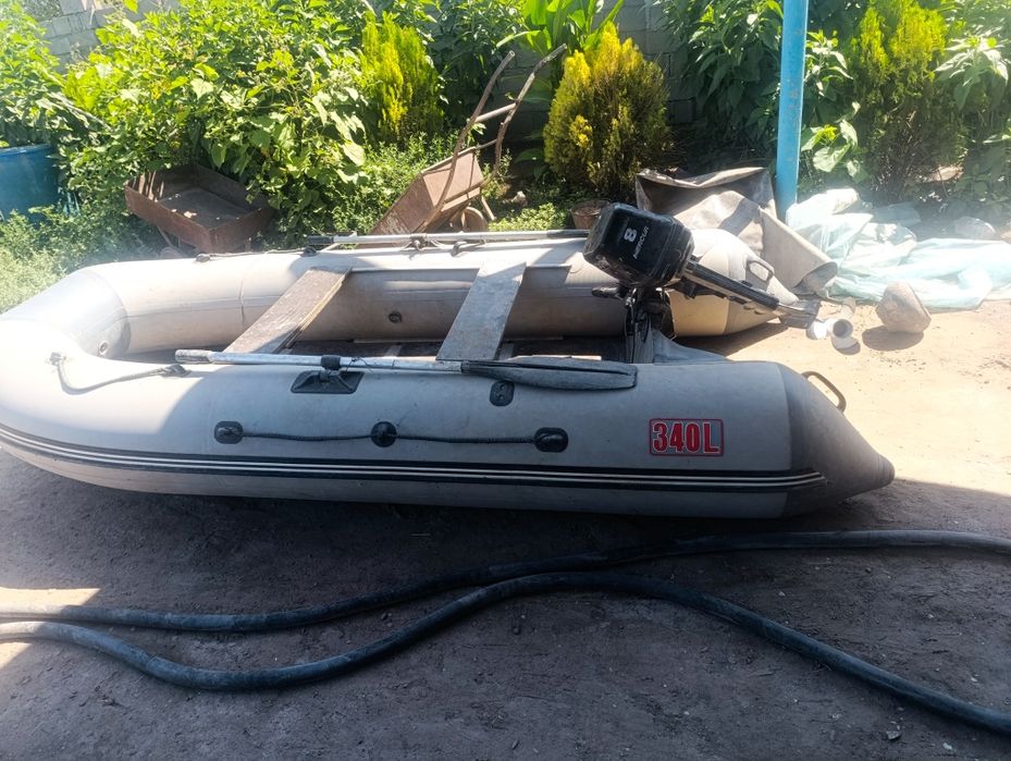 Продам лодку с матором