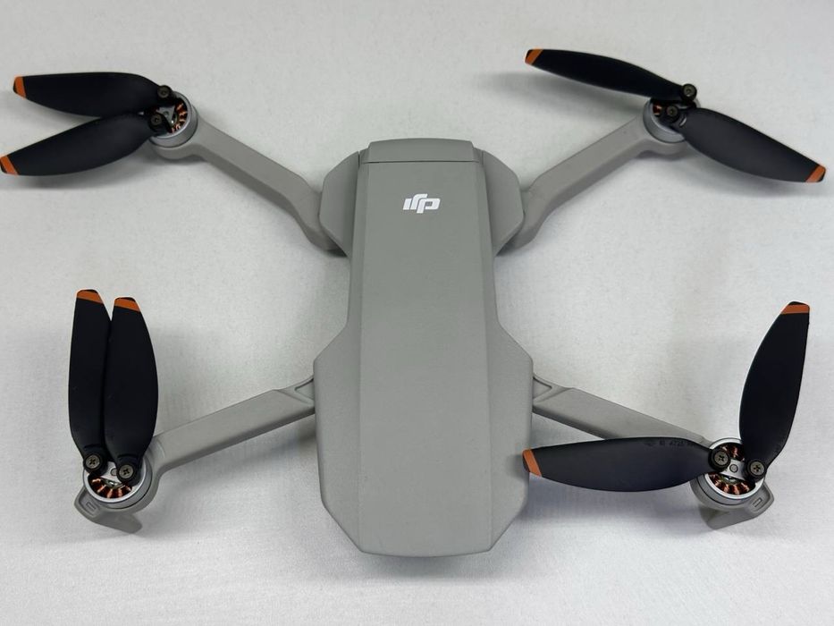 Дрон DJI Mini 2 SE