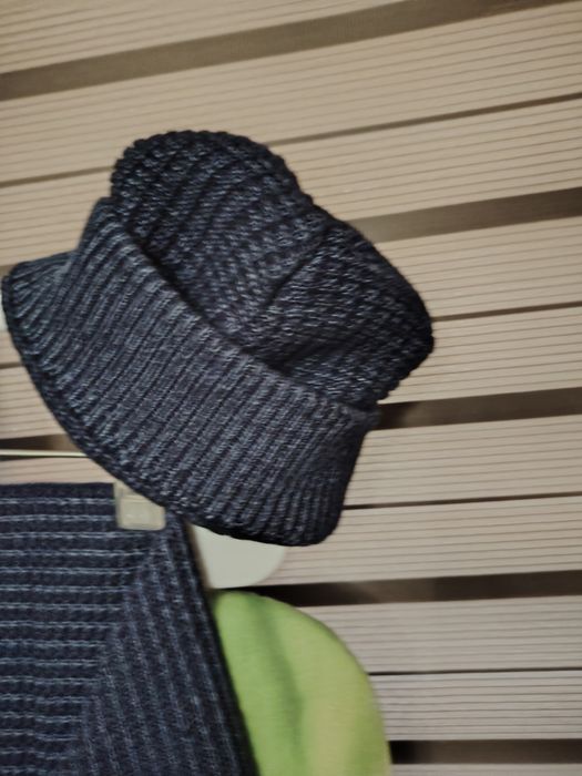 Set căciulă și fular