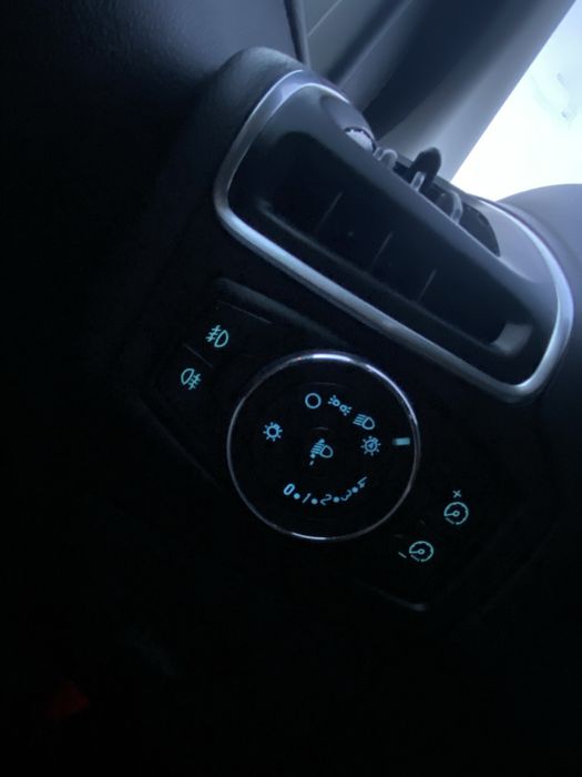 Ford-Focus Mk3  special edition(TITANIUM)