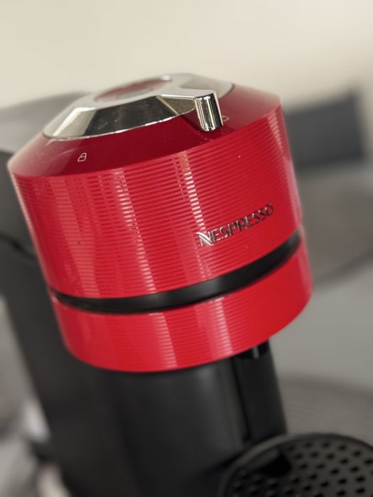 Aparat de cafea Esspresor Vertuo Next C Cherry Rosu