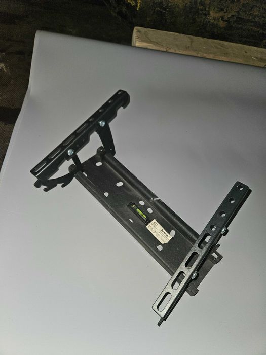 Кронштейн крепление под телевизор на стену