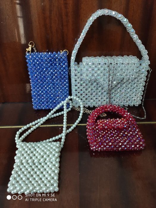 Сумочки из бусин, всё за 350