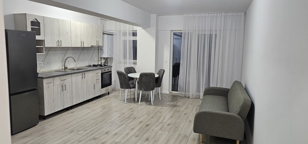 Apartament 2 camere de inchiriat, bloc nou, loc de parcare inclus