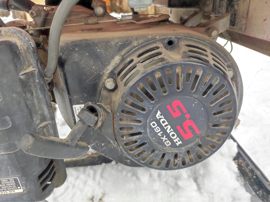 Генератор на бензине б/у