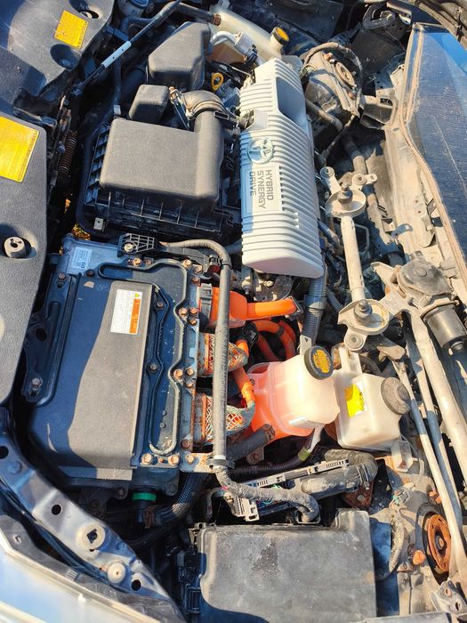 Toyota Prius 1.8 Hybrid на Части