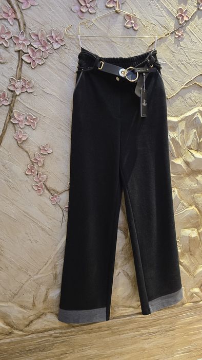 Kadelli ayollar shimi