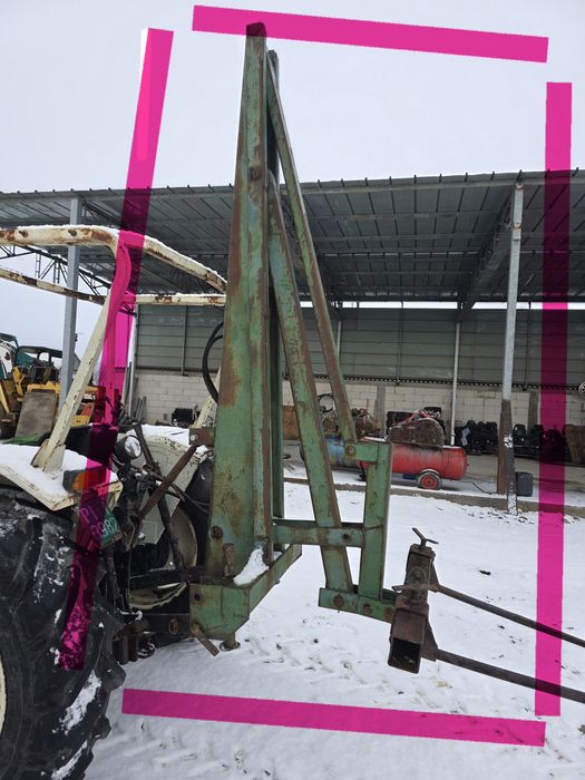 Piese tractor incarcator in tiranti pentru baloti rotunzi