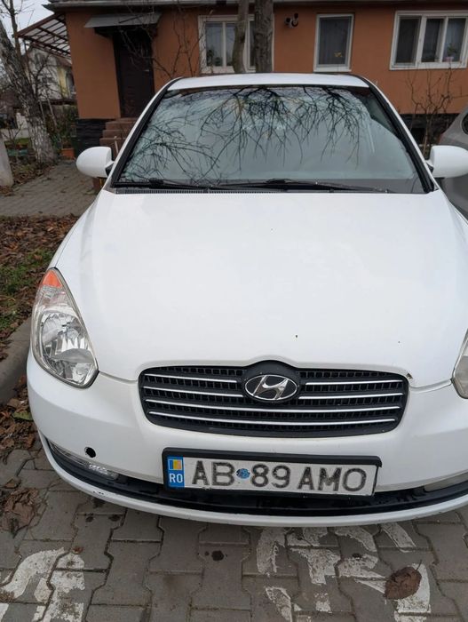 Hyundai Accent Vând Hyundai Accent 2006