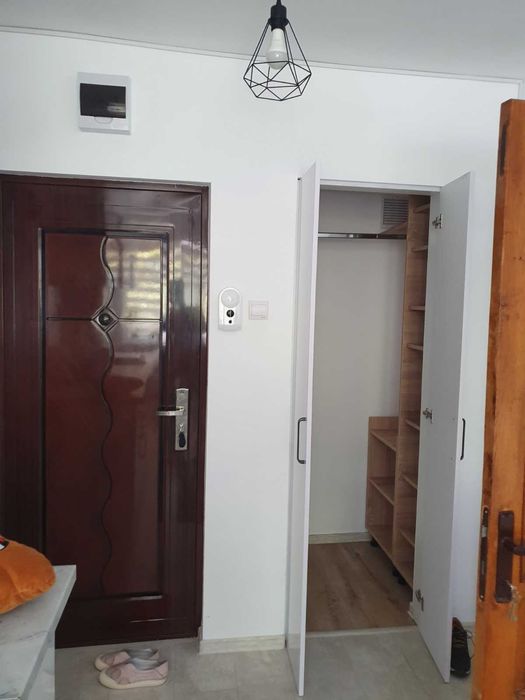 Apartament 3 camere de inchiriat