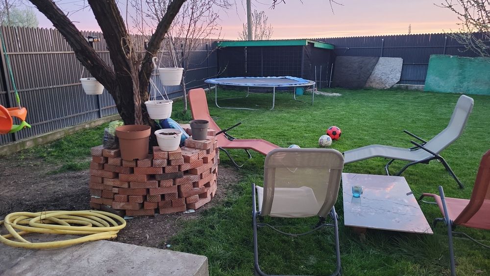 Casa 4 camere +sufragerie mare, bucătărie separat și curte spatioasa de inchiriat la numai 3500 lei  pe luna + garanție