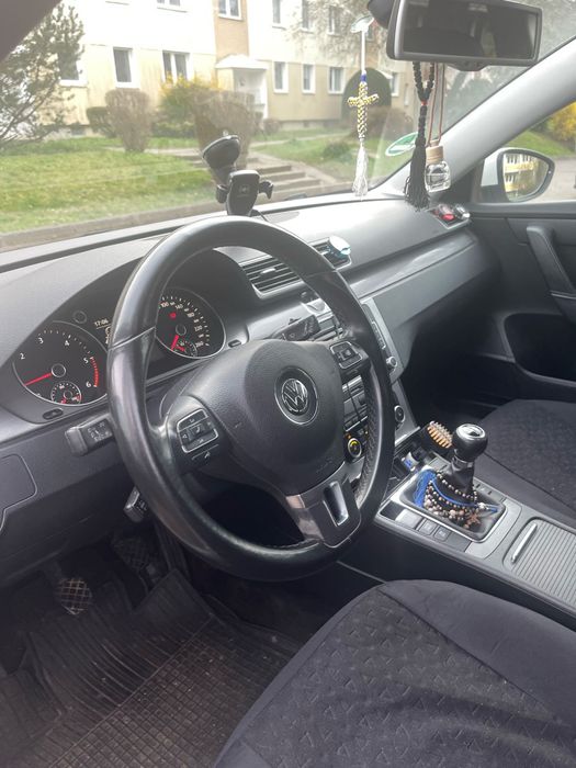 Volkswagen Passat B7 2011 2.0TDI