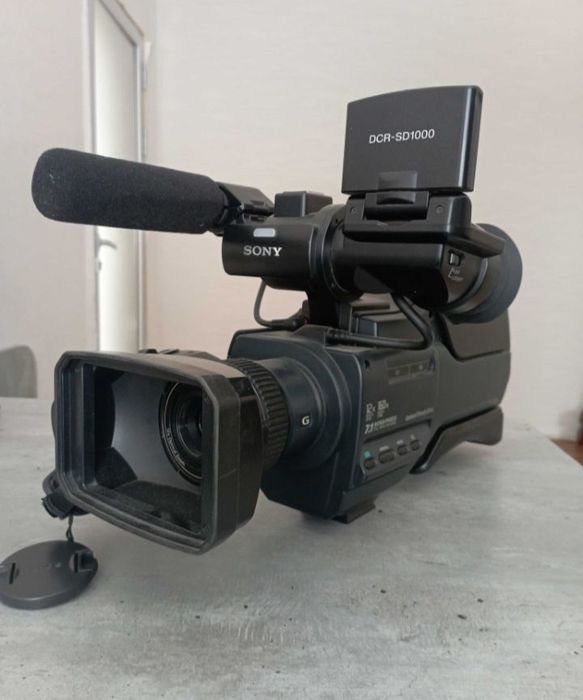 Продаётся видеокамера sony