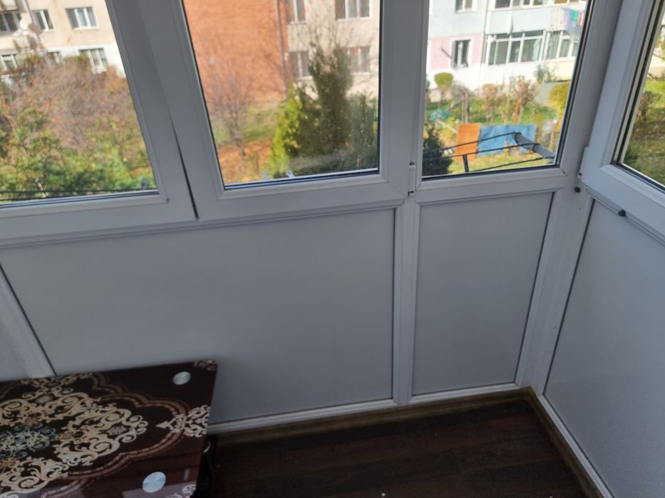 Vând apartament 2 camere utilat și mobilat