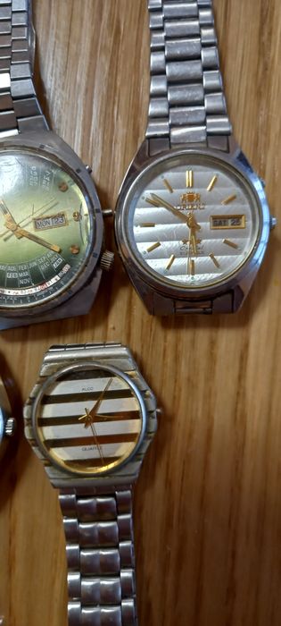 Ръчни часовници Orient и Omax