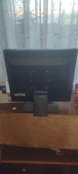 Монитор BenQ q7c5 (17-дюймов)
