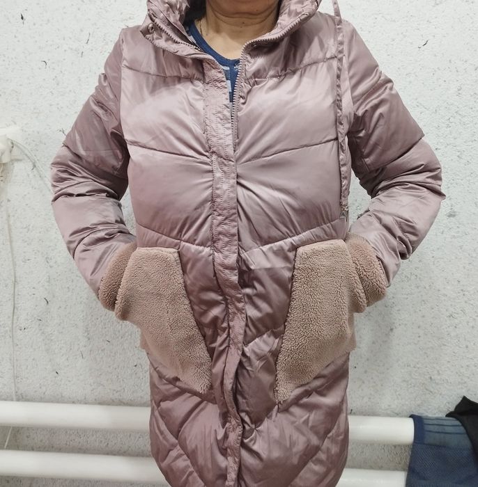 Женская куртка продается. Айоллар курткаси сотилади.