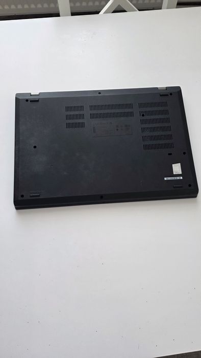 Lenovo Thinkpad P15V Gen 2 i.7 11800H Nvidia Rtx A2000 4gb ddr6