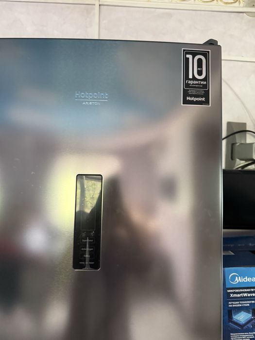 Холодильник почти новый