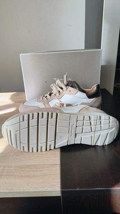 Чисто нови маратонки Tamaris – естествена кожа, 41 номер (от Париж)