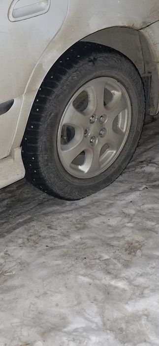 Резину  Кардиант новую