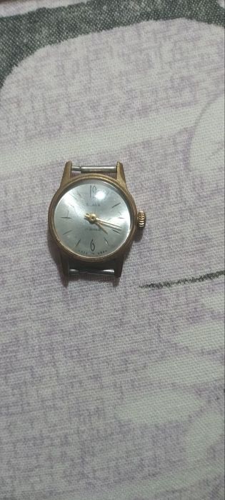 Часы женские,  позолоченные